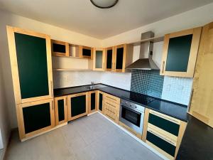 Pronájem bytu 3+kk, Liberec, Svatoplukova, 85 m2