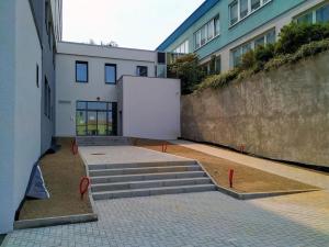 Pronájem bytu 1+kk, Praha - Hlubočepy, Geologická, 15 m2