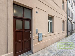 Pronájem bytu 1+1, Praha - Smíchov, Pod Barvířkou, 32 m2