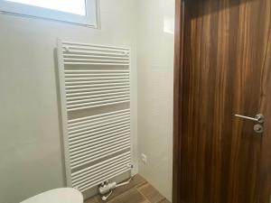 Pronájem bytu 1+kk, Ostrov - Horní Žďár, 27 m2
