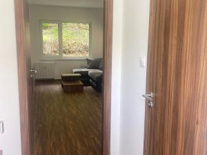 Pronájem bytu 1+kk, Ostrov - Horní Žďár, 27 m2