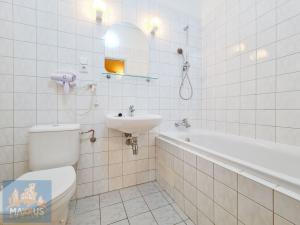 Pronájem bytu 1+kk, Praha - Řepy, Karlovarská, 35 m2