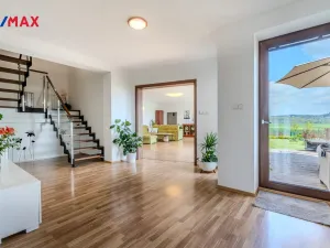 Prodej rodinného domu, Oponešice, 280 m2