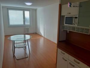 Pronájem bytu 2+kk, Praha - Kyje, Manželů Dostálových, 40 m2