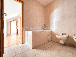 Prodej vícegeneračního domu, Senožaty, 182 m2