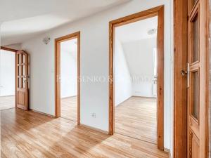 Prodej rodinného domu, Senožaty, 182 m2