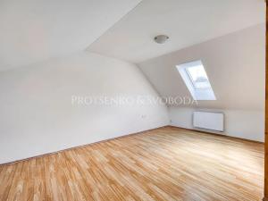 Prodej rodinného domu, Senožaty, 182 m2