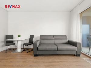 Pronájem bytu 1+kk, Praha - Hloubětín, U Tesly, 30 m2