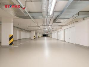 Pronájem bytu 1+kk, Praha - Hloubětín, U Tesly, 30 m2