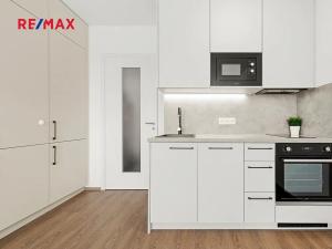 Pronájem bytu 1+kk, Praha - Háje, Výstavní, 32 m2