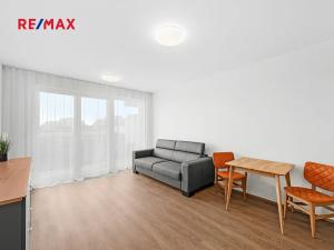Pronájem bytu 1+kk, Praha - Háje, Výstavní, 32 m2
