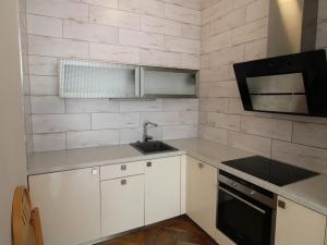 Prodej bytu 2+kk, Karlovy Vary, Svahová, 77 m2