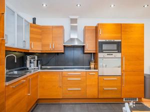 Prodej bytu 2+kk, Praha - Kbely, Herlíkovická, 52 m2