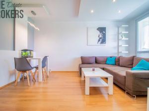 Pronájem bytu 2+kk, Praha - Troja, Hnězdenská, 39 m2