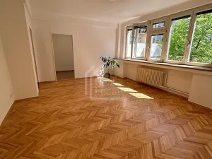 Pronájem bytu 2+1, Praha - Vinohrady, Lucemburská, 55 m2
