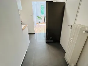 Pronájem bytu 2+1, Praha - Vinohrady, Lucemburská, 55 m2