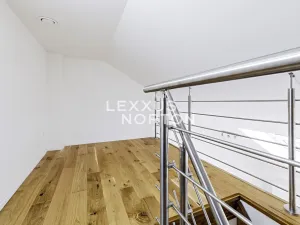 Pronájem bytu 1+kk, Praha - Smíchov, Holečkova, 55 m2