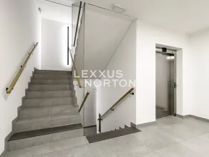 Pronájem bytu 2+kk, Praha - Smíchov, Holečkova, 80 m2