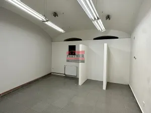 Pronájem obchodního prostoru, Tábor, Palackého, 62 m2