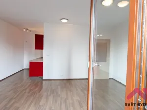 Pronájem bytu 1+kk, Praha - Lhotka, Štúrova, 33 m2