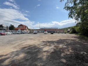 Pronájem komerčního pozemku, Praha - Modřany, Komořanská, 1500 m2