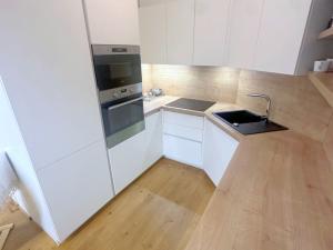 Pronájem bytu 2+kk, Praha - Michle, Hanusova, 56 m2