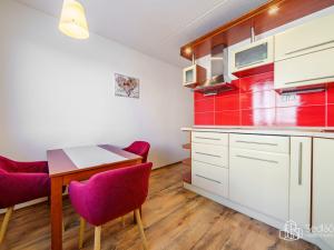 Prodej bytu 3+1, Sokolov, Spartakiádní, 77 m2