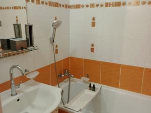 Pronájem bytu 3+1, Olomouc - Neředín, Dělnická, 72 m2
