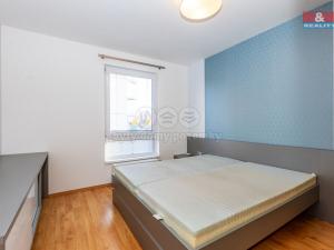 Pronájem bytu 2+kk, Hradec Králové - Třebeš, Labská louka, 58 m2