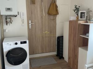 Prodej bytu 3+kk, Pletený Újezd, 9. května, 62 m2