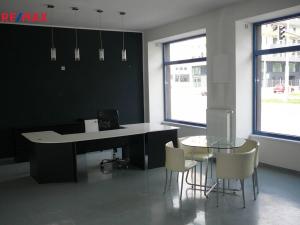 Pronájem obchodního prostoru, Brno, Bubeníčkova, 62 m2