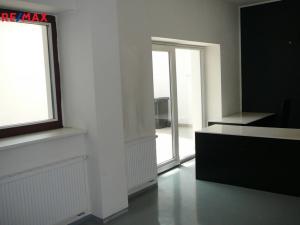 Pronájem obchodního prostoru, Brno, Bubeníčkova, 62 m2