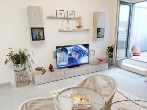 Pronájem bytu 2+kk, Praha, Zakšínská, 56 m2