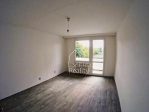Pronájem bytu 2+1, Hradec Králové - Moravské Předměstí, Suchého, 65 m2