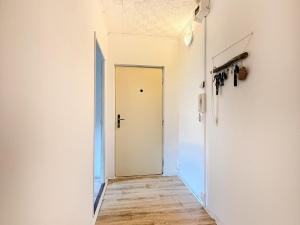 Pronájem bytu 2+1, Osek, Hrdlovská, 52 m2