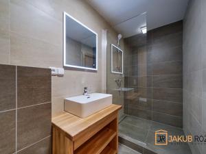 Prodej bytu 2+kk, Poniklá, 605 m2
