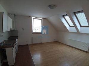 Pronájem bytu 2+kk, Plzeň, Příkrá, 60 m2