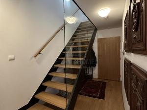 Prodej bytu 3+kk, Praha - Žižkov, Ke kapslovně, 93 m2