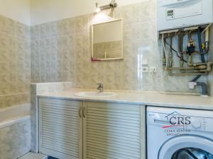 Prodej bytu 2+kk, Praha, Na Rokytce, 49 m2