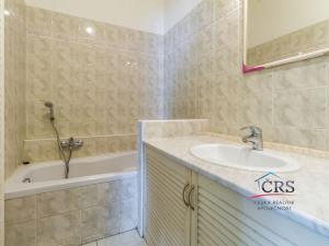 Prodej bytu 2+kk, Praha, Na Rokytce, 49 m2