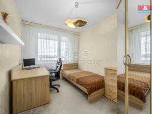 Prodej bytu 2+kk, Praha - Petrovice, Kurčatovova, 43 m2