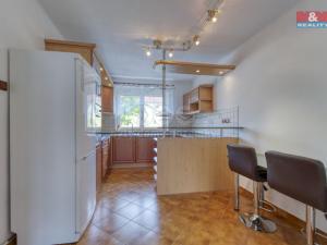 Pronájem bytu 2+1, Ostrov, Hlavní třída, 54 m2