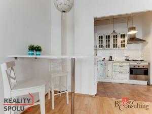 Prodej bytu 2+kk, Praha - Malá Strana, Újezd, 56 m2