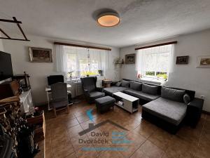 Prodej bytu 2+1, Stará Paka, 72 m2