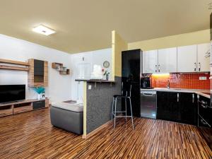 Prodej bytu 3+kk, Praha - Strašnice, Pod strání, 72 m2
