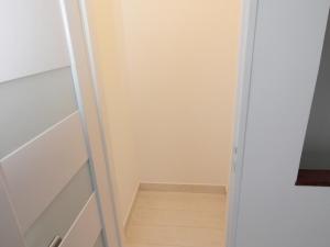Pronájem bytu 2+1, Dolní Břežany, Pražská, 68 m2