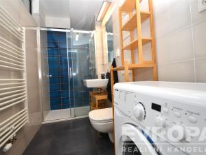 Pronájem bytu 1+kk, Praha - Košíře, Hlaváčkova, 33 m2