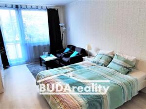 Pronájem bytu 1+kk, Zlín, Družstevní, 35 m2