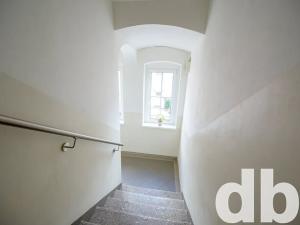 Pronájem bytu 2+kk, Karlovy Vary, Nejdecká, 63 m2