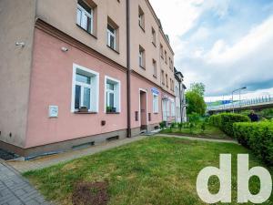 Pronájem bytu 2+kk, Karlovy Vary, Nejdecká, 63 m2